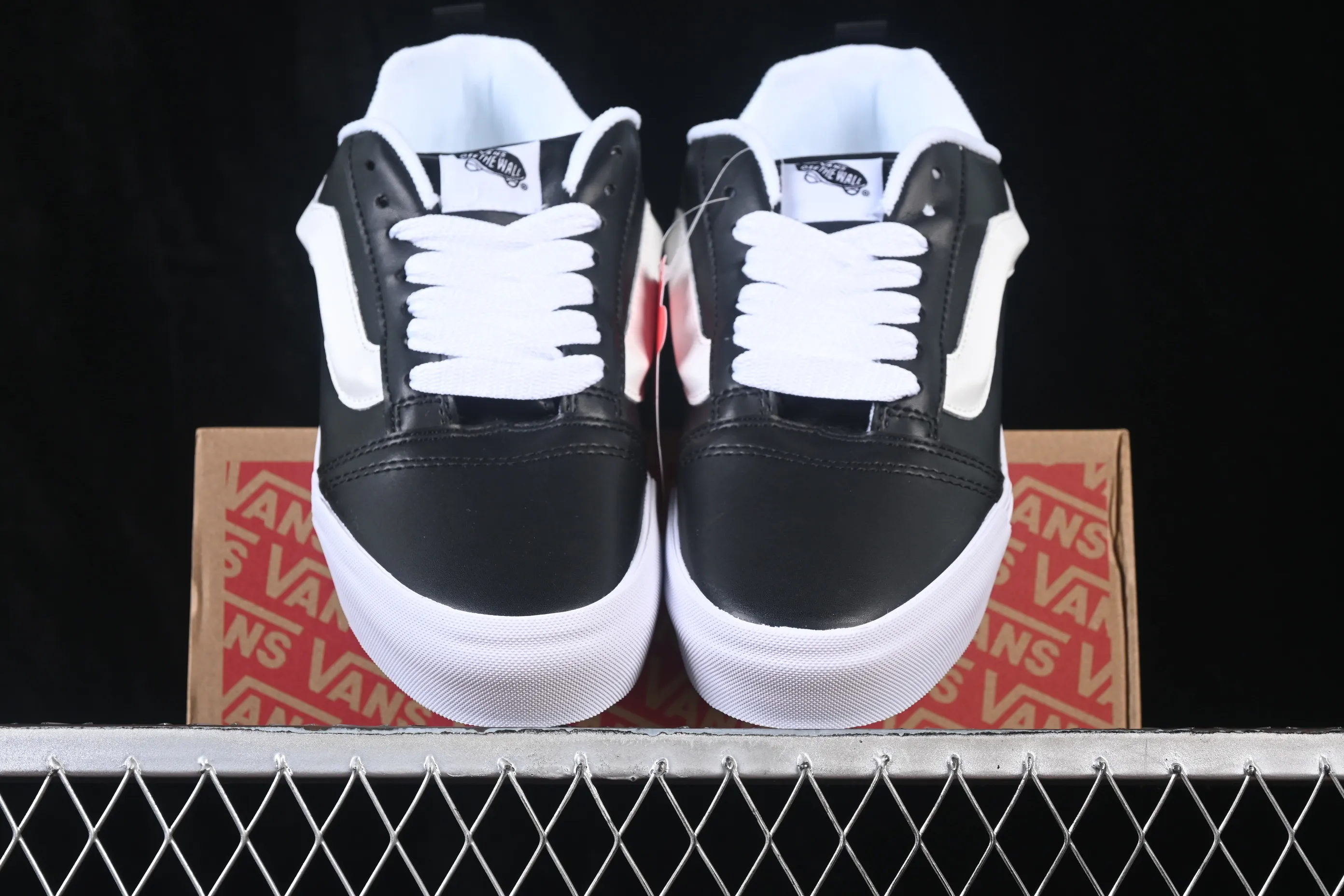 All categories Vans Vans series Vans Low Vans low-top Vans Knu-Skool Vr3 Vans low-top casual sports skateboard shoes VN000EB5BLA